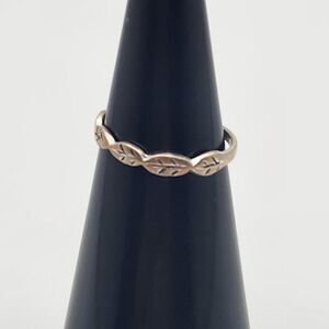 Marsala Sterling Silver Leaves Ring (3)